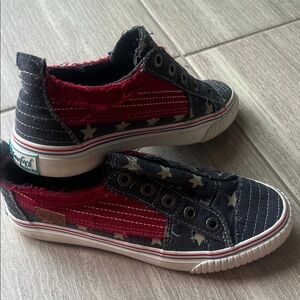 Stylish Women’s Star Sneakers